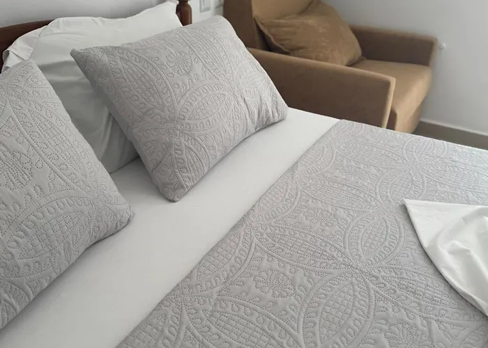 Qirjako\'S Rooms